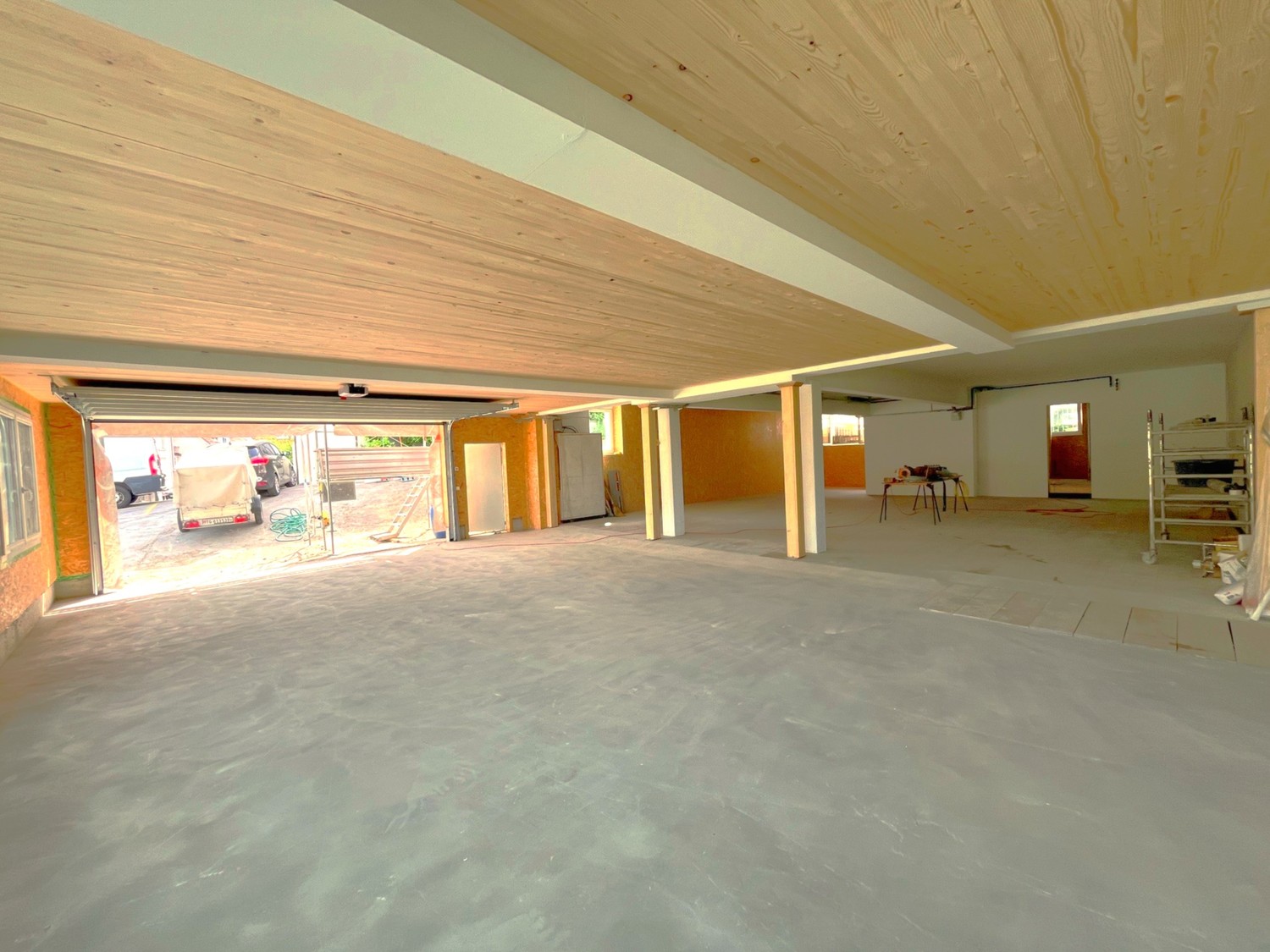 400m² commercial