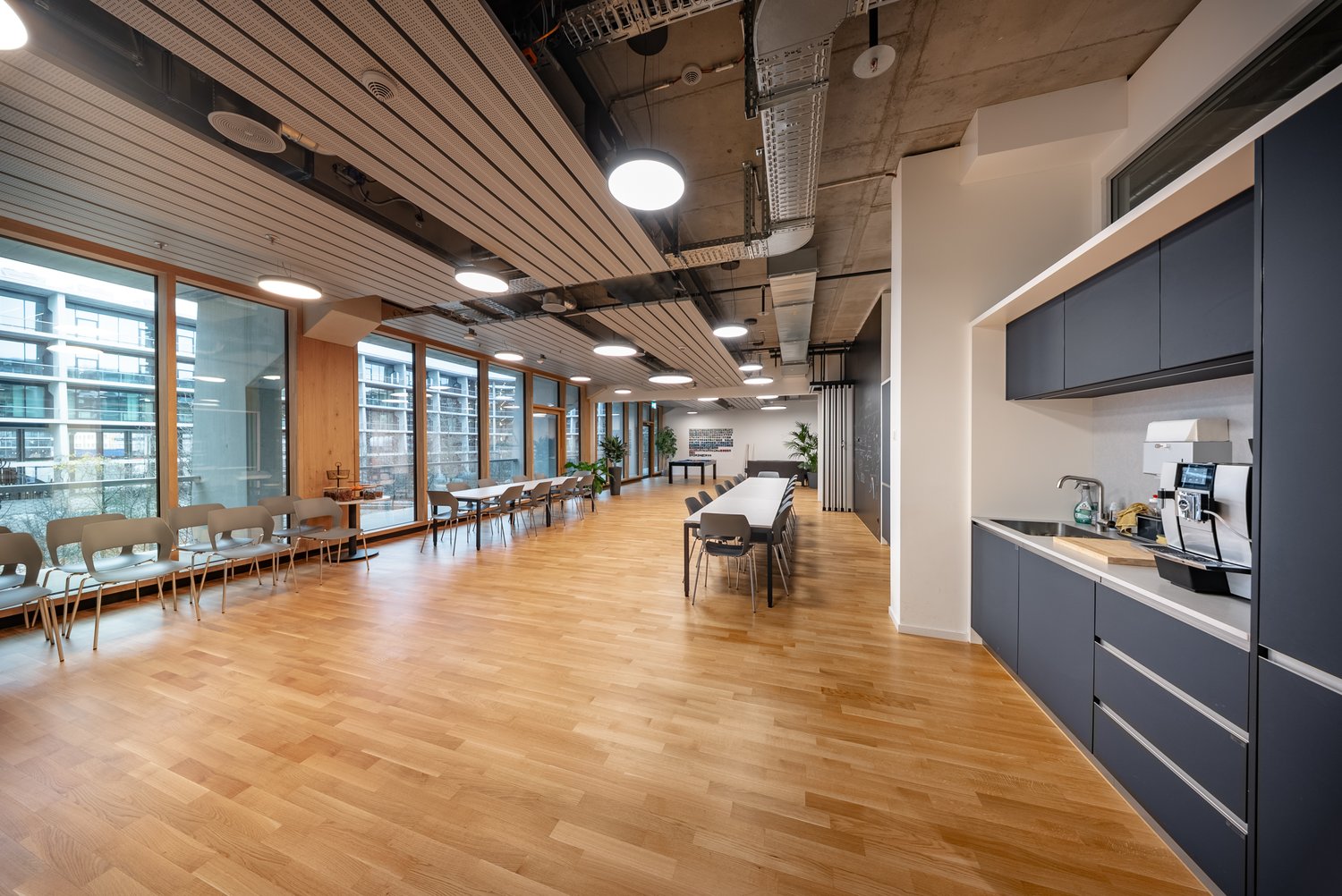 2468m² commercial, photo 4 of 10