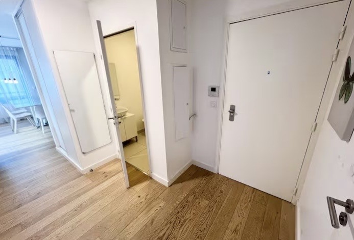 5 rooms apartment