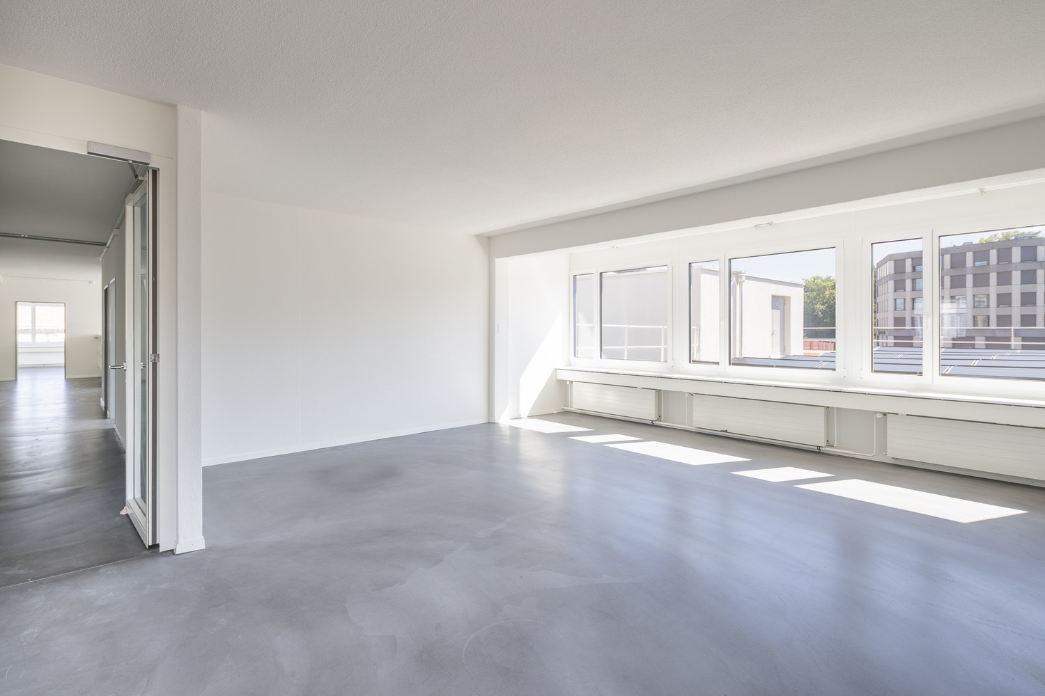 241m² office, photo 5 of 10