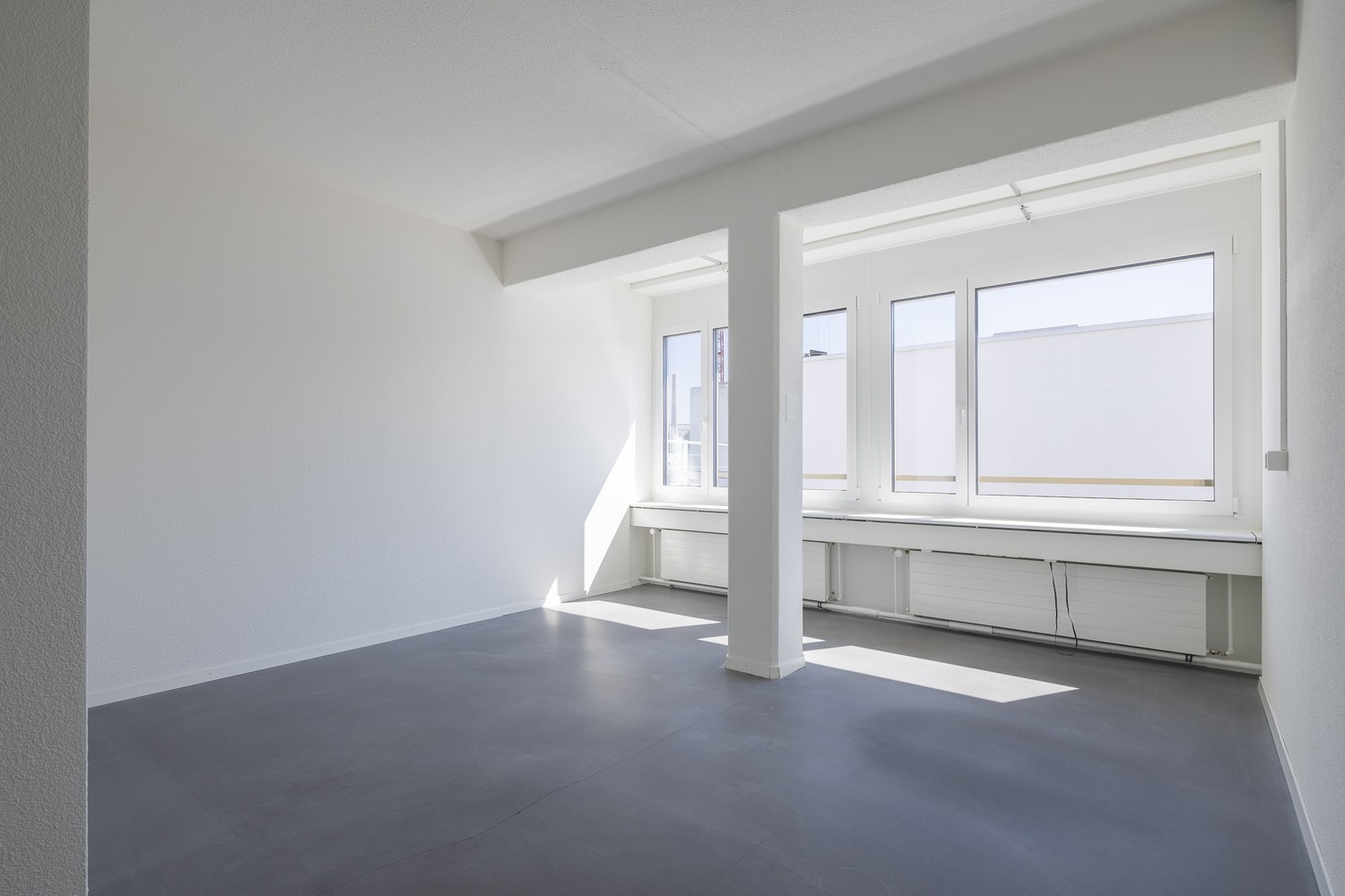 241m² office, photo 7 of 10