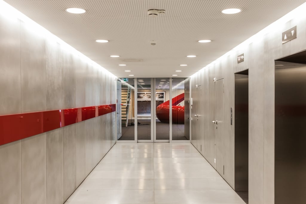 2000m² office, photo 7 of 10