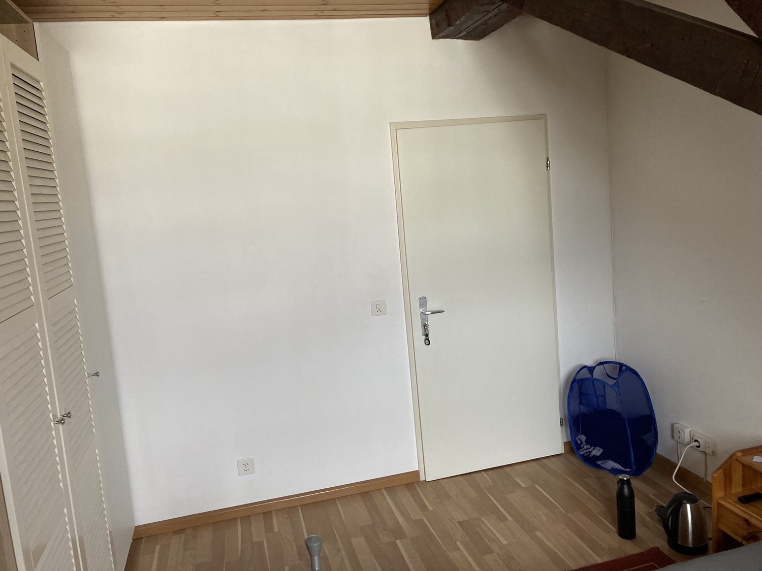 Room in a shared flat (2)