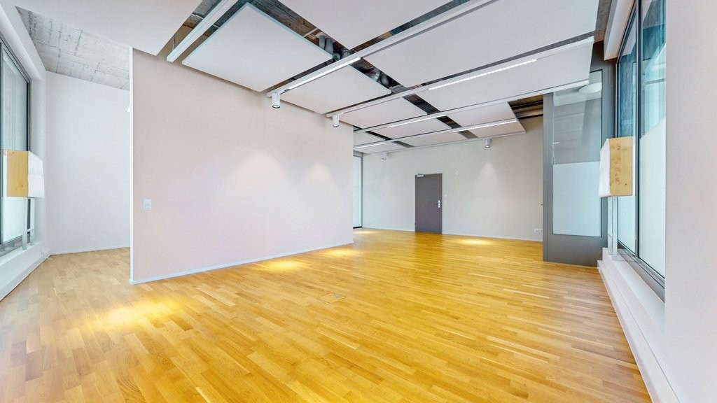110m² shop, photo 6 of 8
