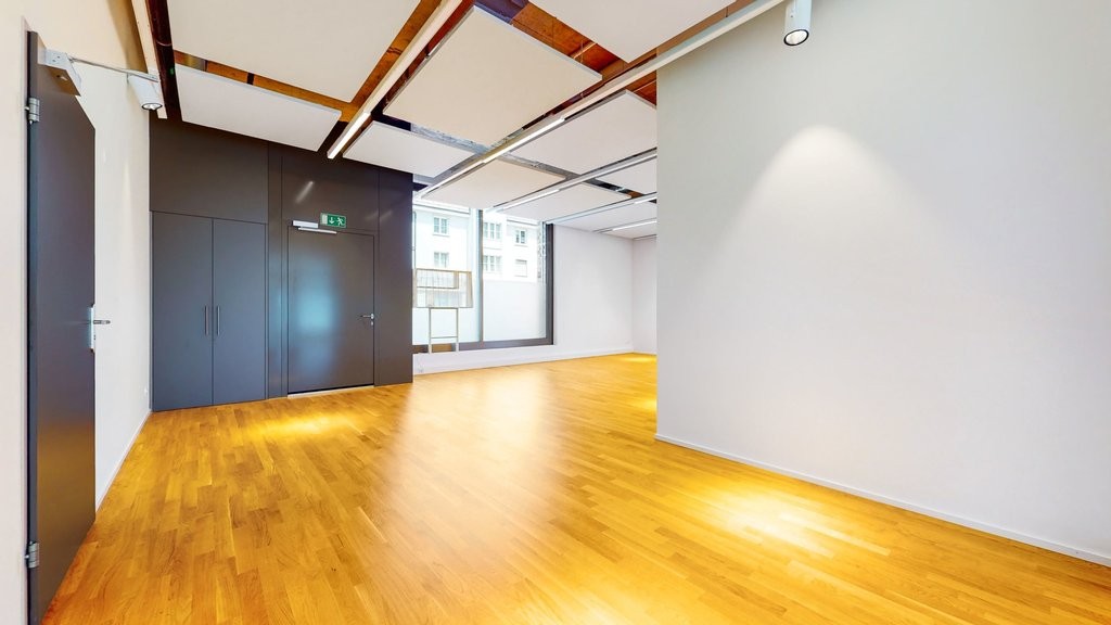 110m² shop, photo 5 of 8