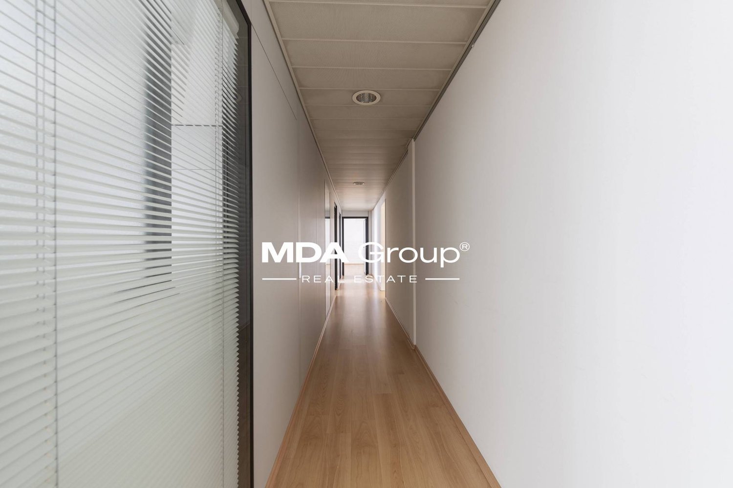 105m² office, photo 2 of 6