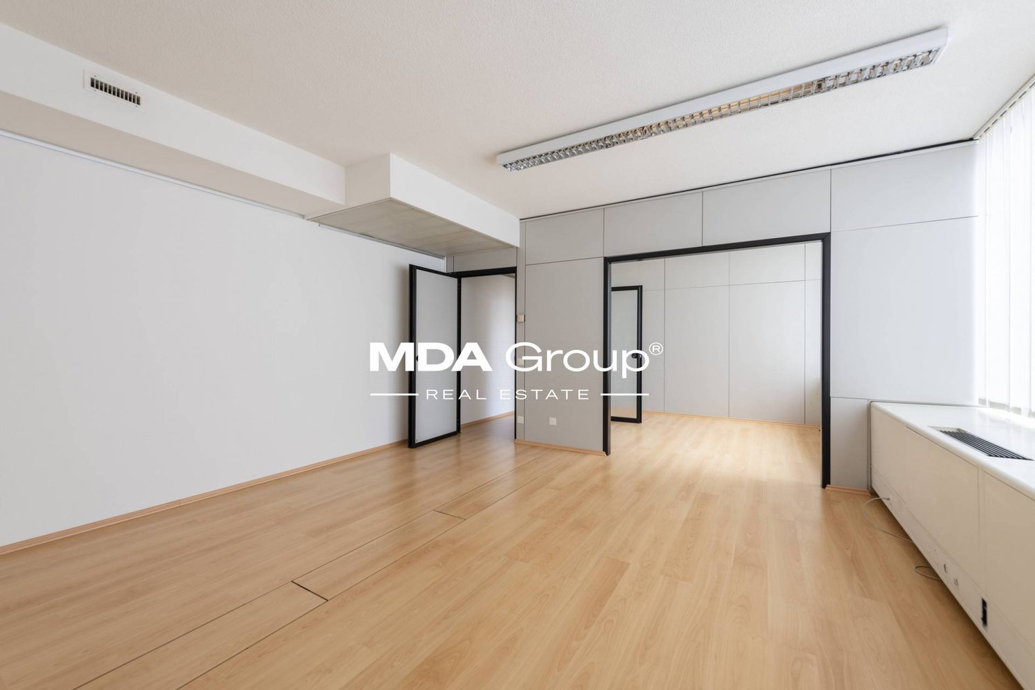 105m² office, photo 1 of 6