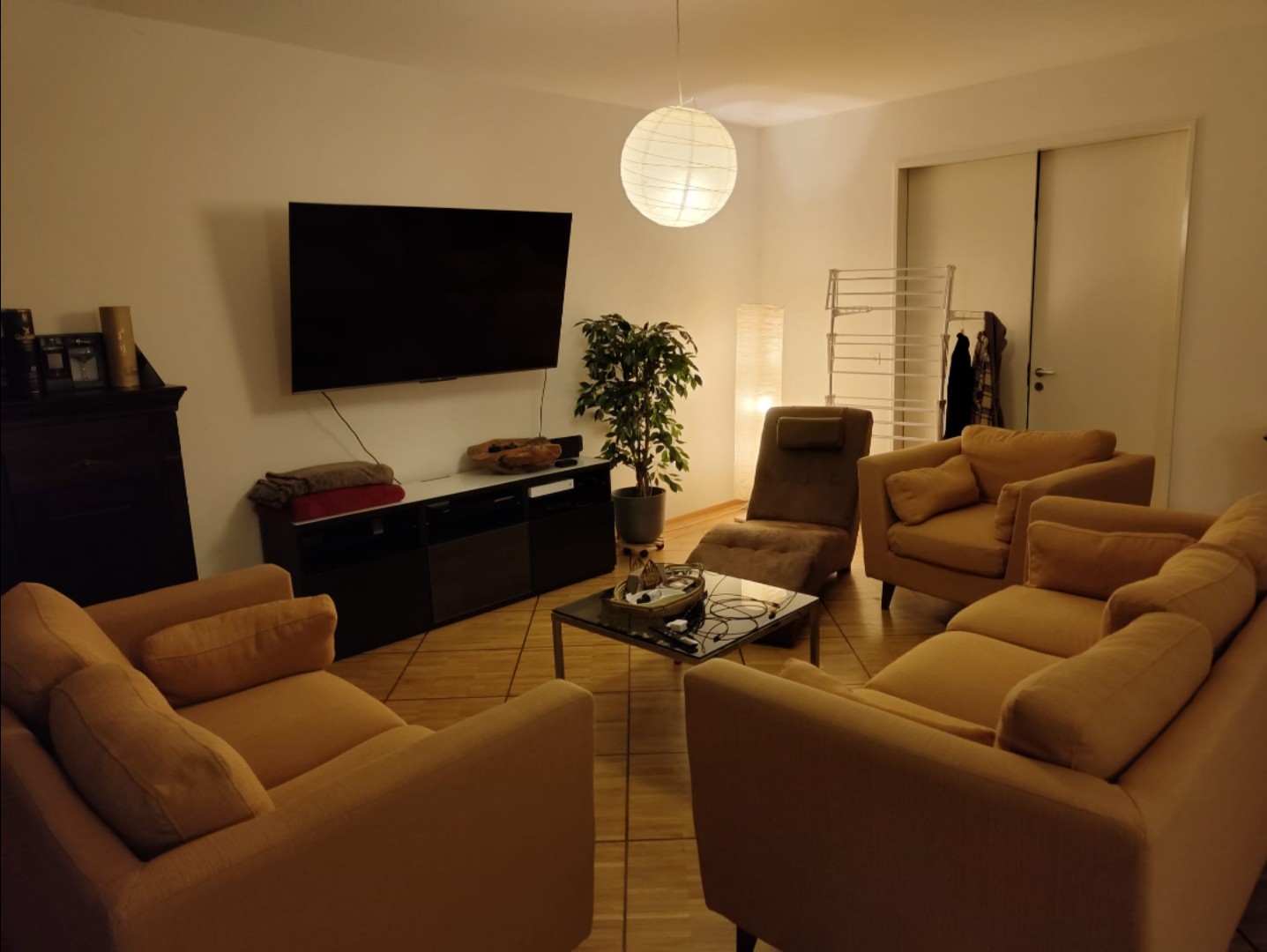 Chambre dans un appartement partagé
