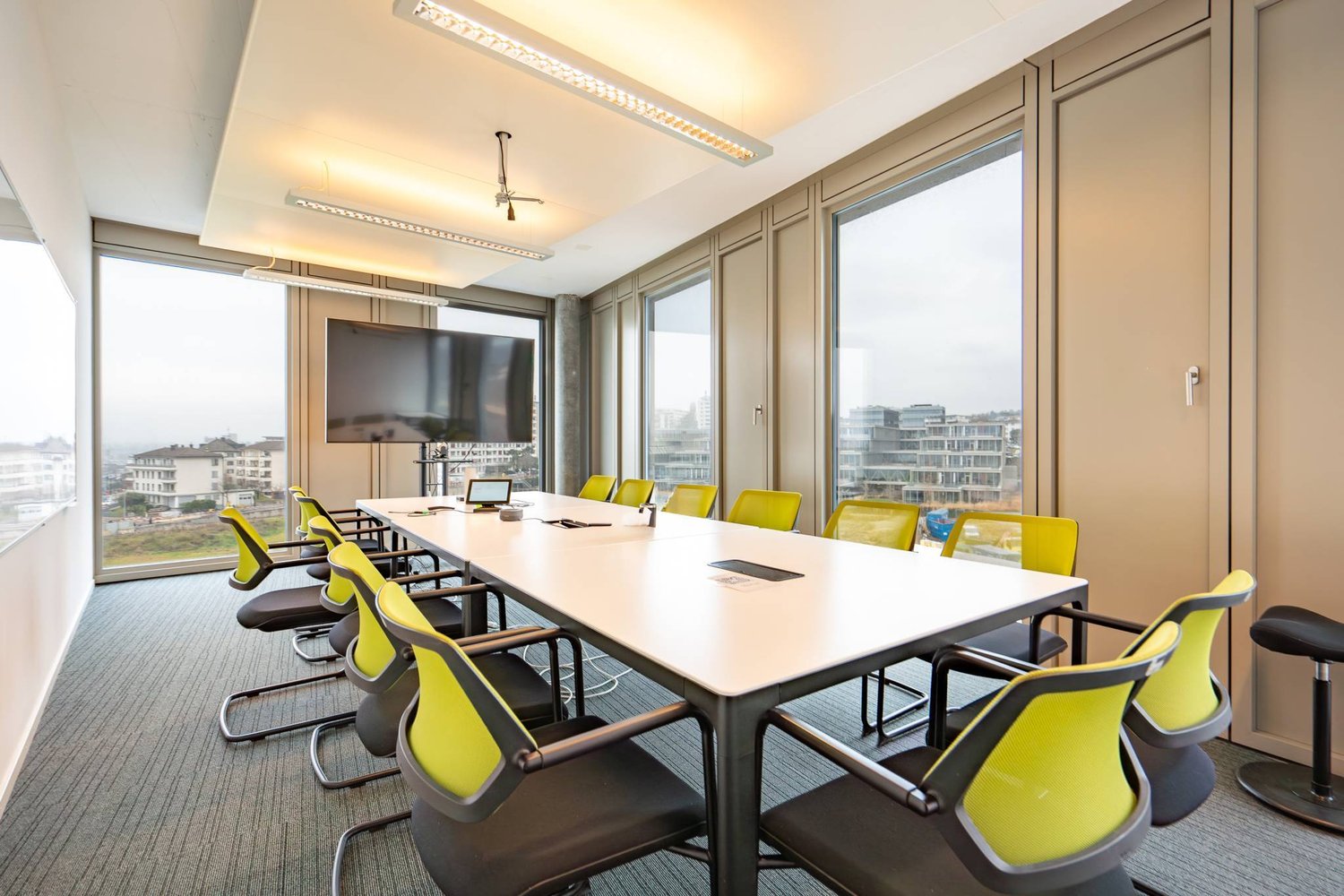 2100m² office, photo 7 of 10