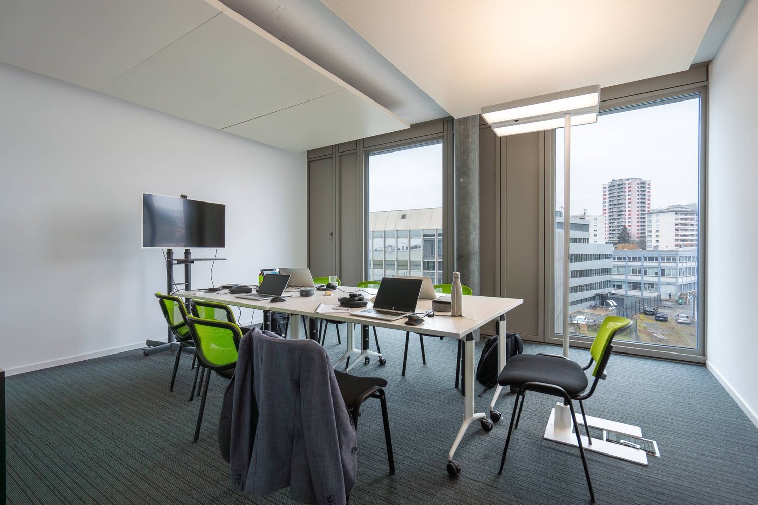 2100m² office, photo 10 of 10