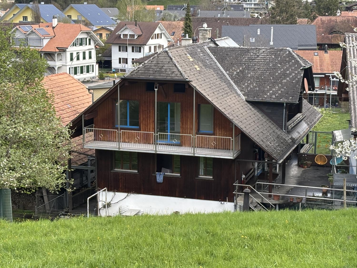 9 pièces maison individuelle, photo 3 sur 3