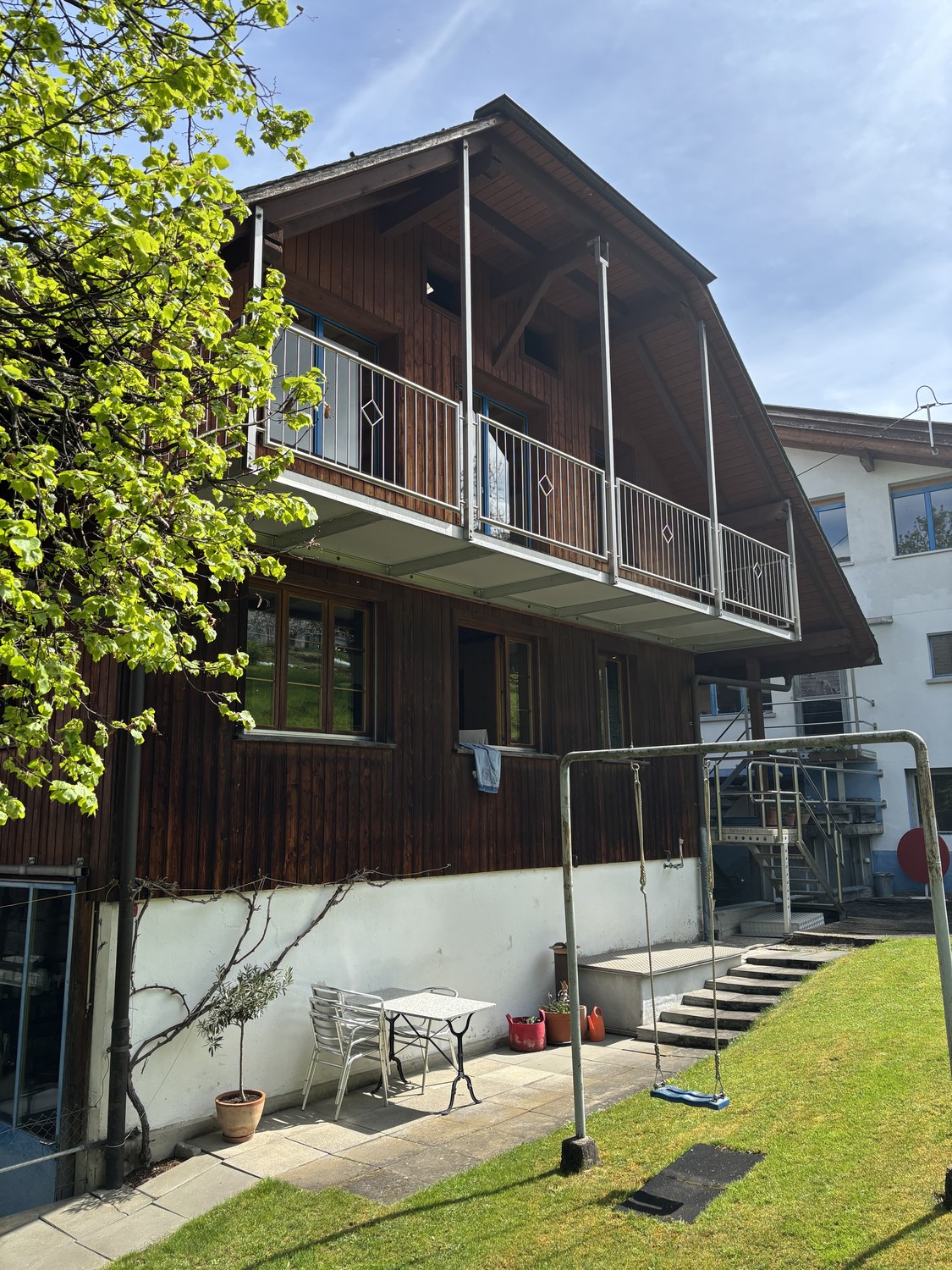9 pièces maison individuelle, photo 2 sur 3