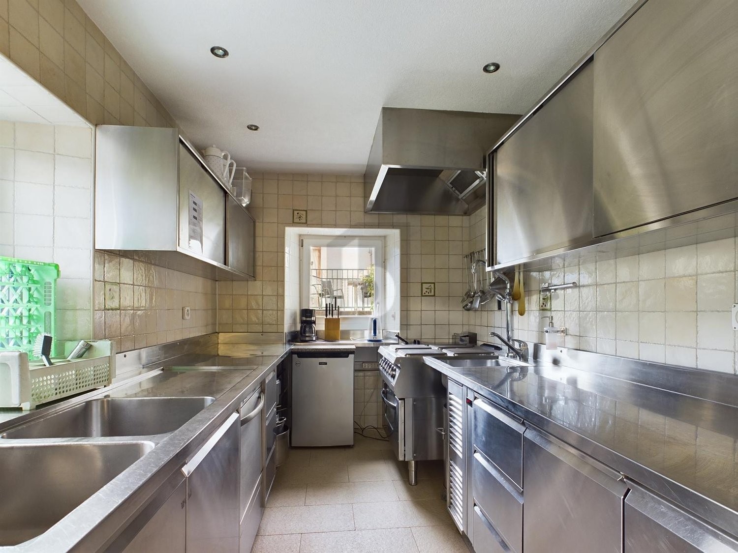 12 ½ rooms multi family house