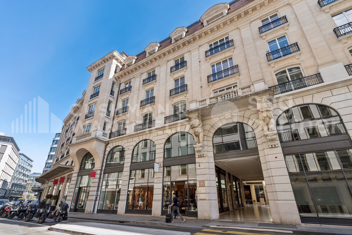 265m² office