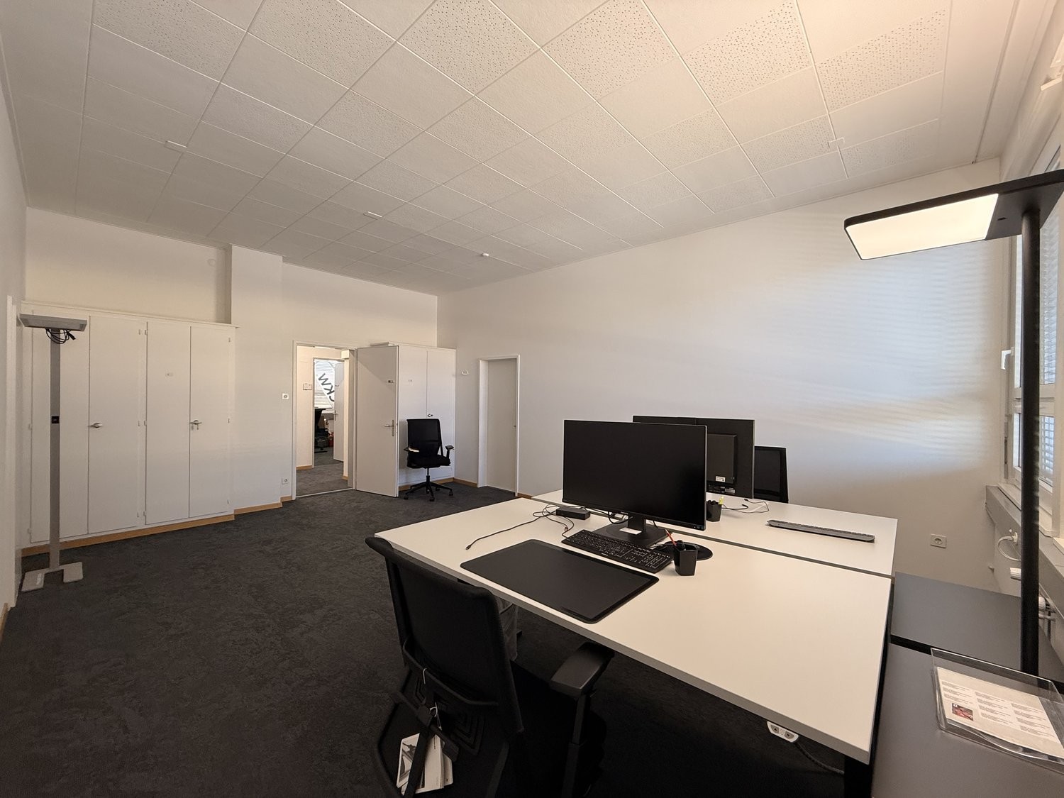 Office, photo 9 of 10