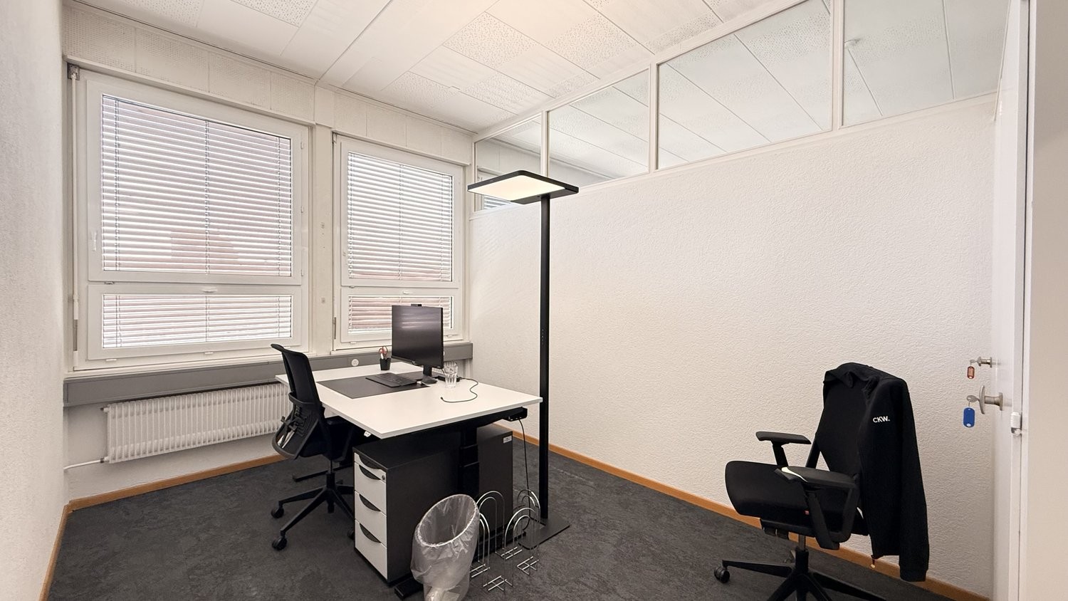 Office, photo 7 of 10