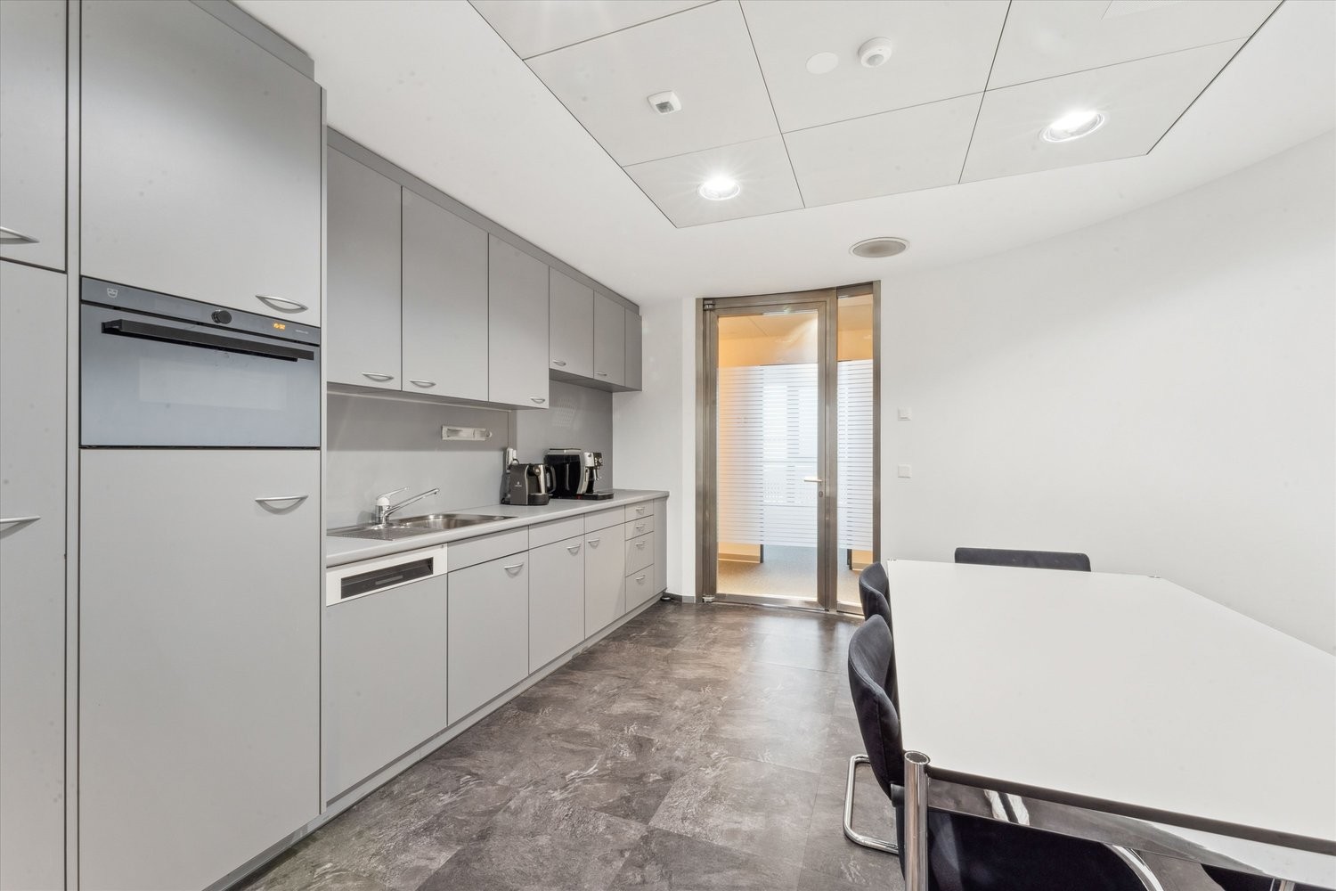 25m² office, photo 5 of 7