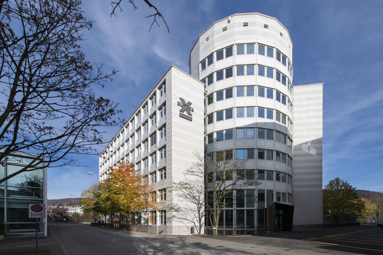 610m² office, photo 2 of 7