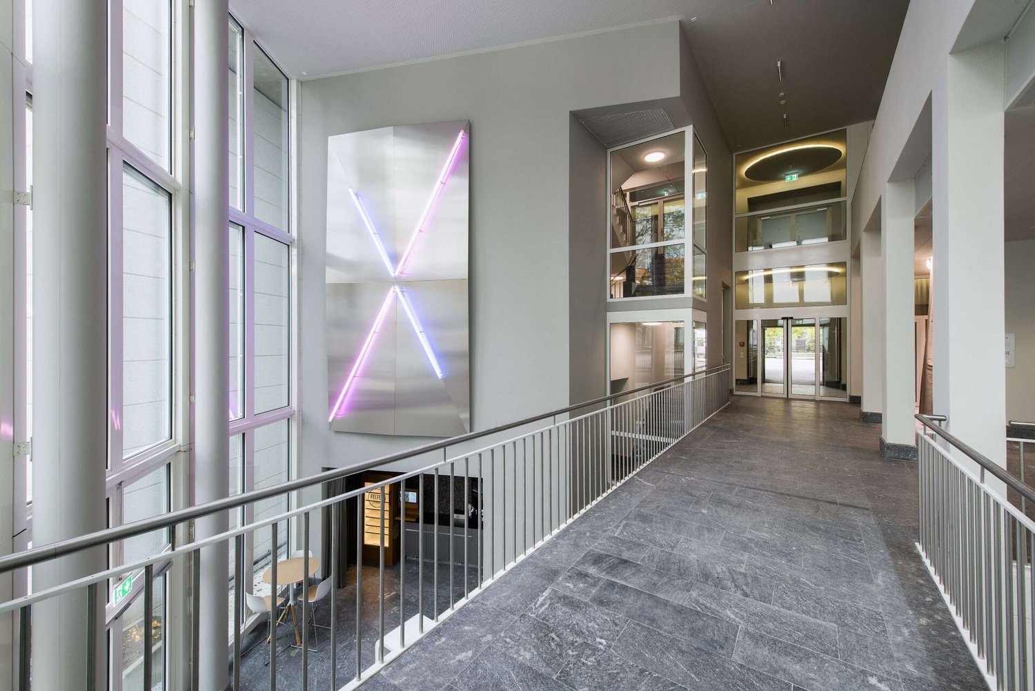 610m² office, photo 6 of 7