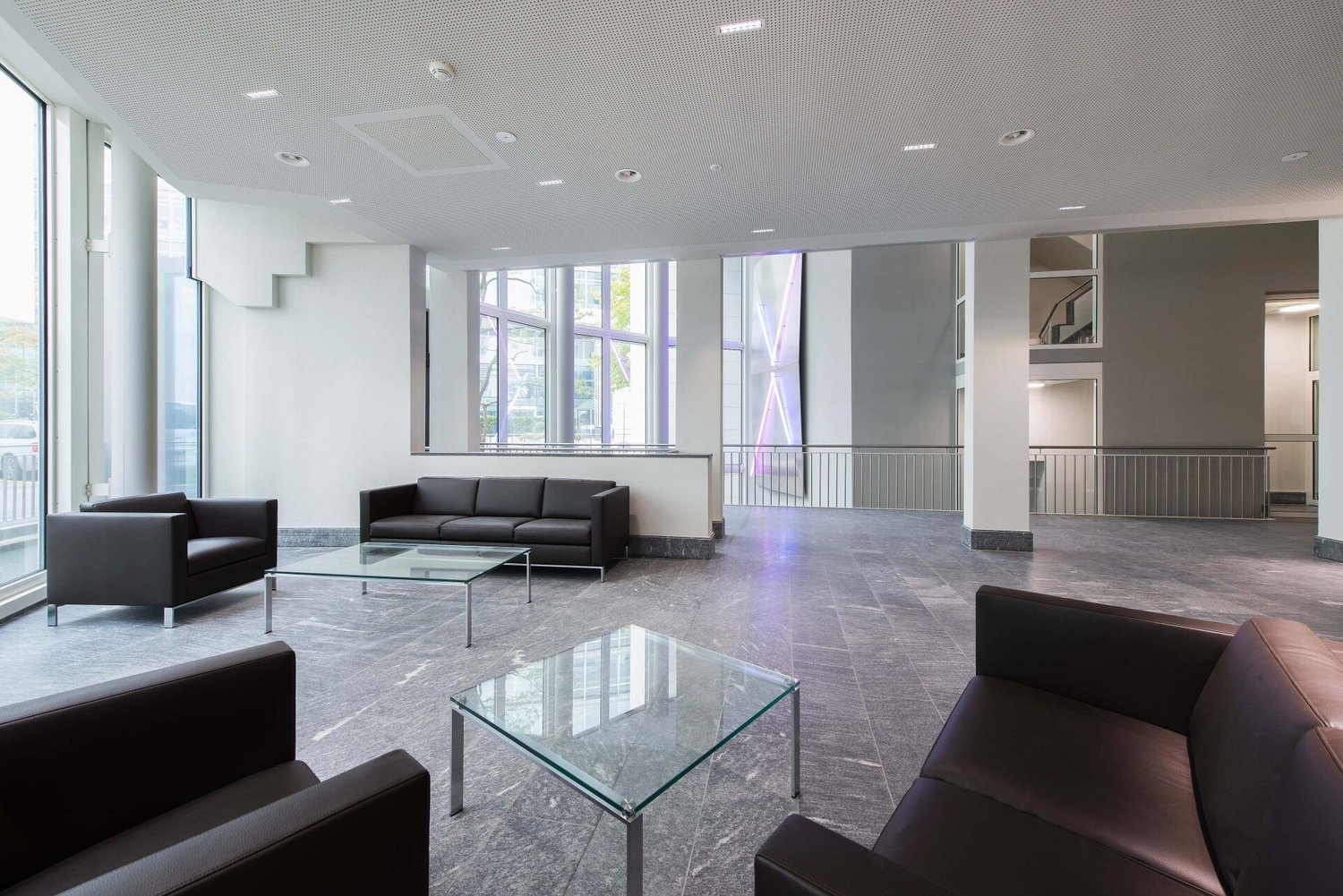 610m² office, photo 4 of 7