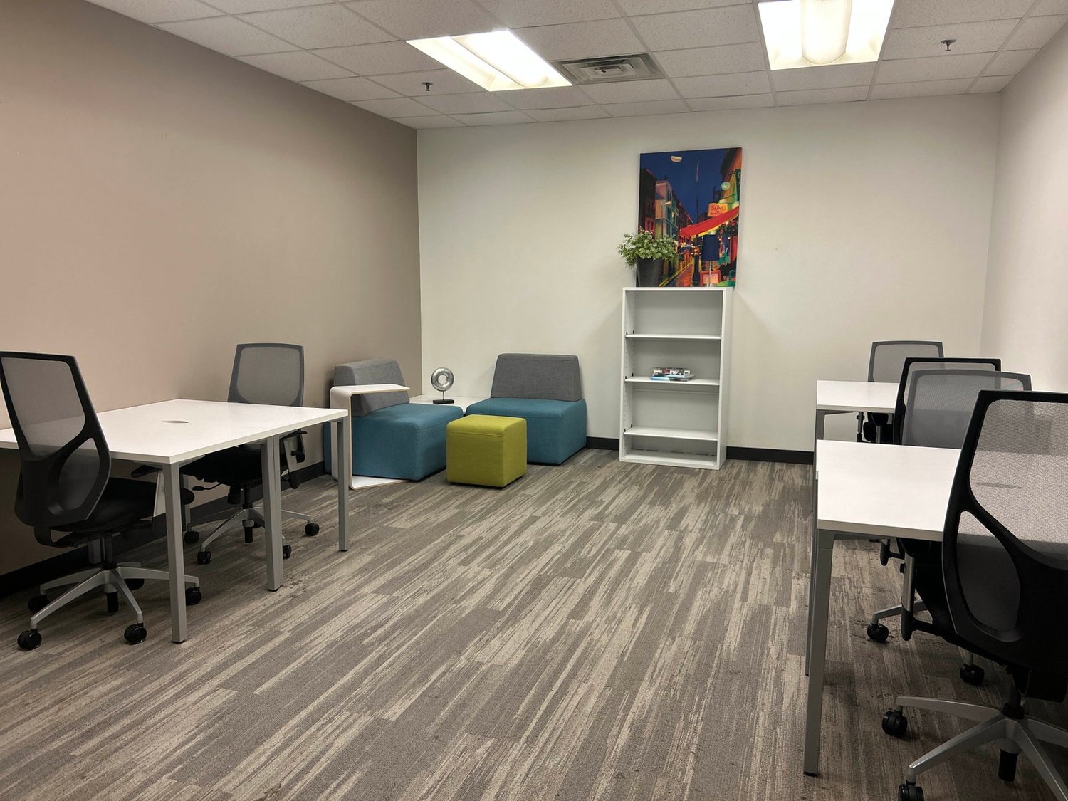 300m² office
