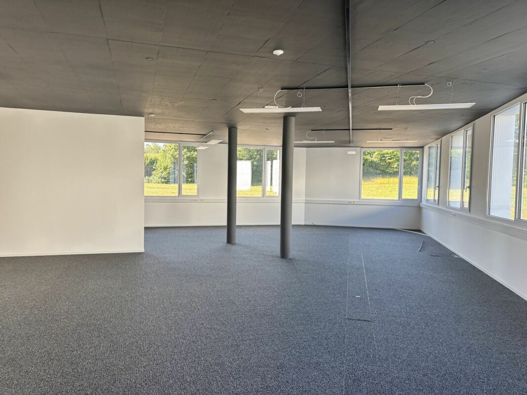 660m² factory, photo 8 of 8