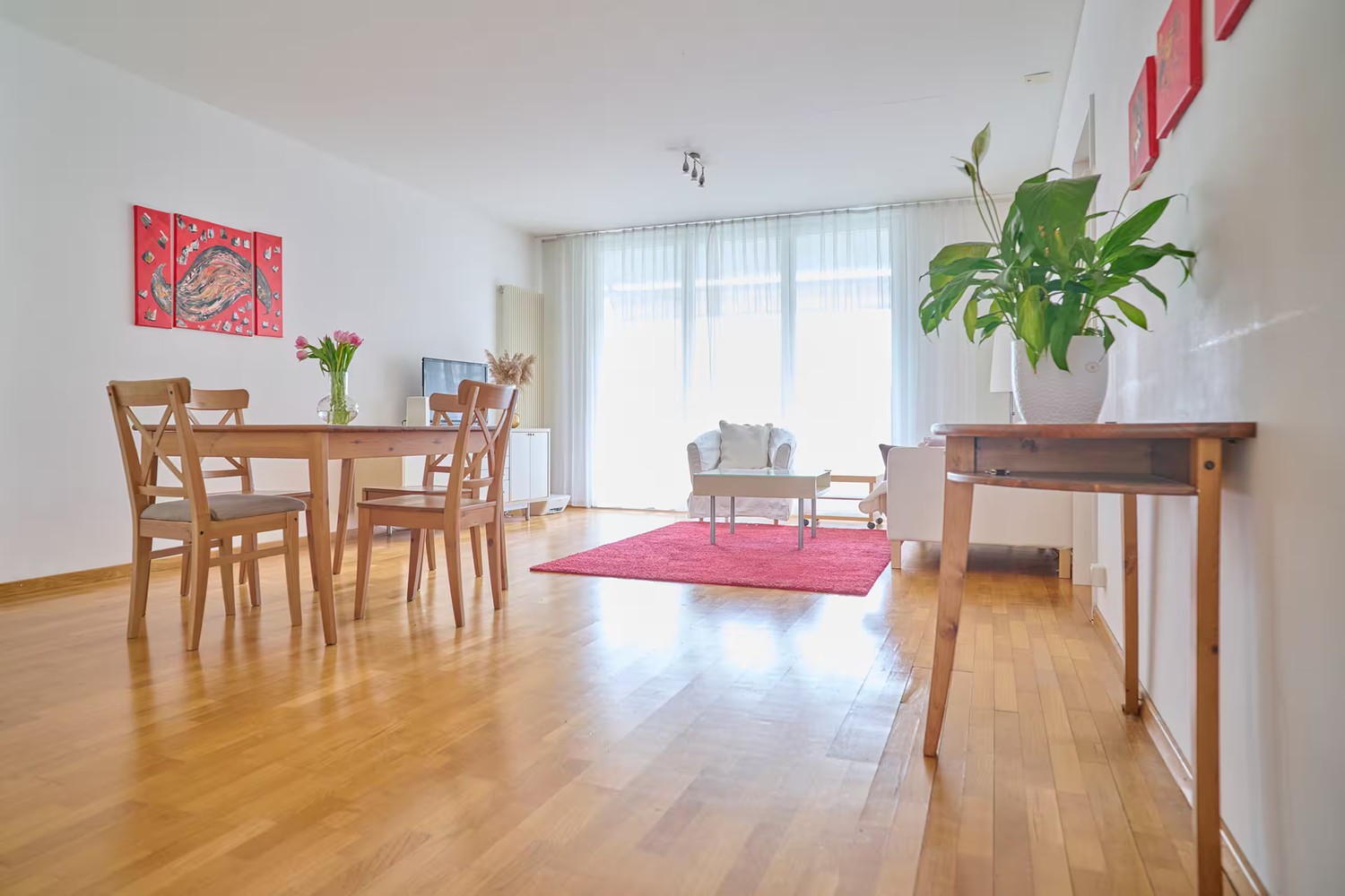 3 rooms apartment, photo 2 of 10