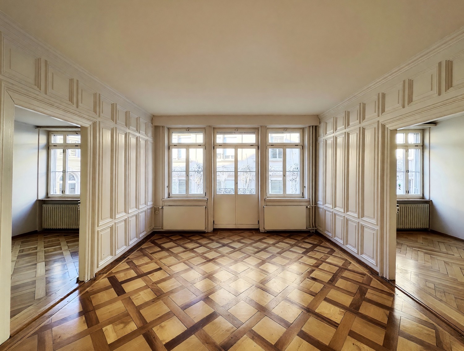 4 rooms apartment, photo 1 of 6