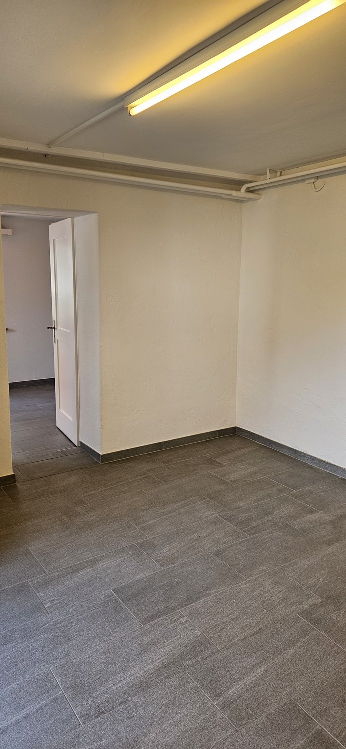 Office, photo 2 of 5