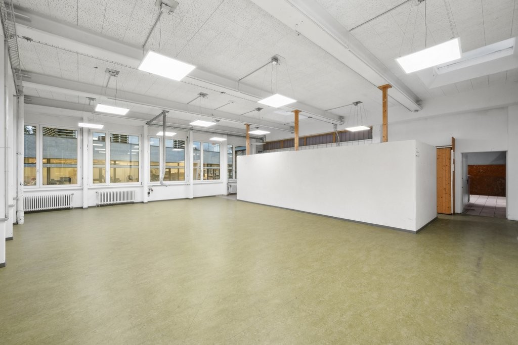 427m² commercial
