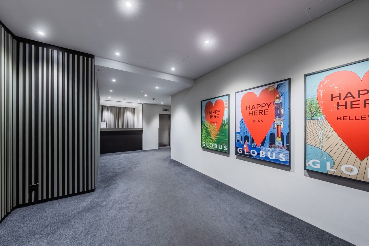528m² office, photo 4 of 10