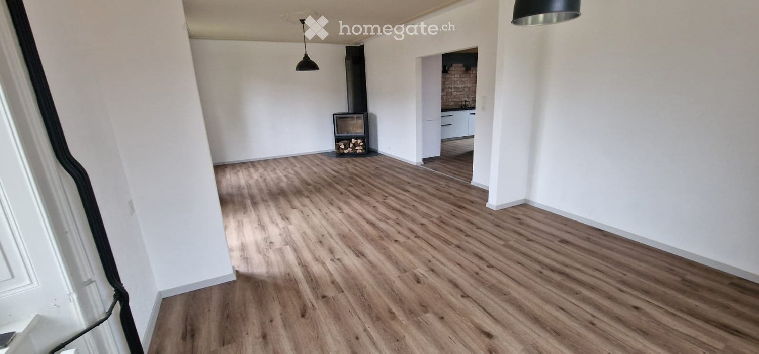 6 rooms apartment