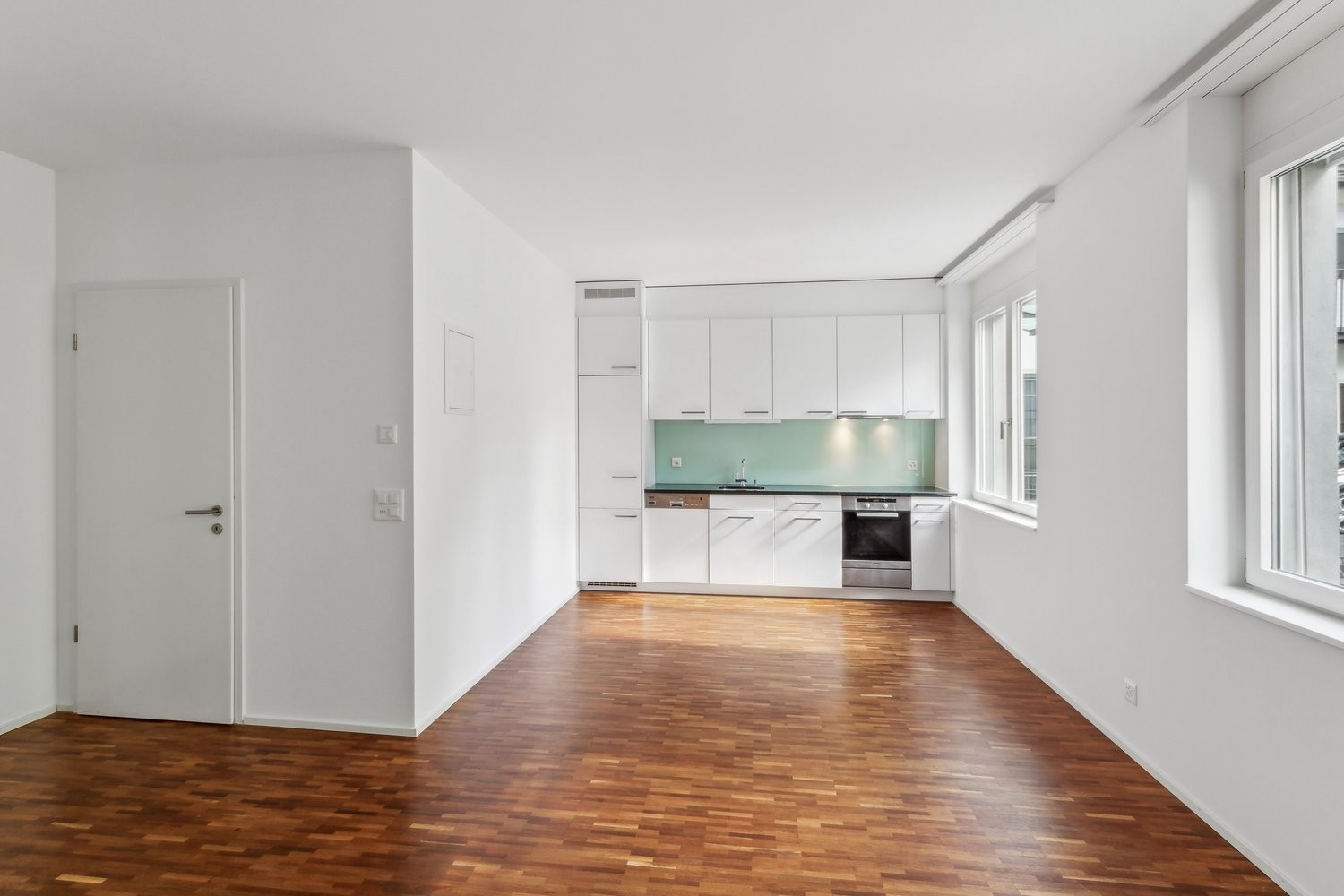 2 rooms apartment, photo 2 of 9