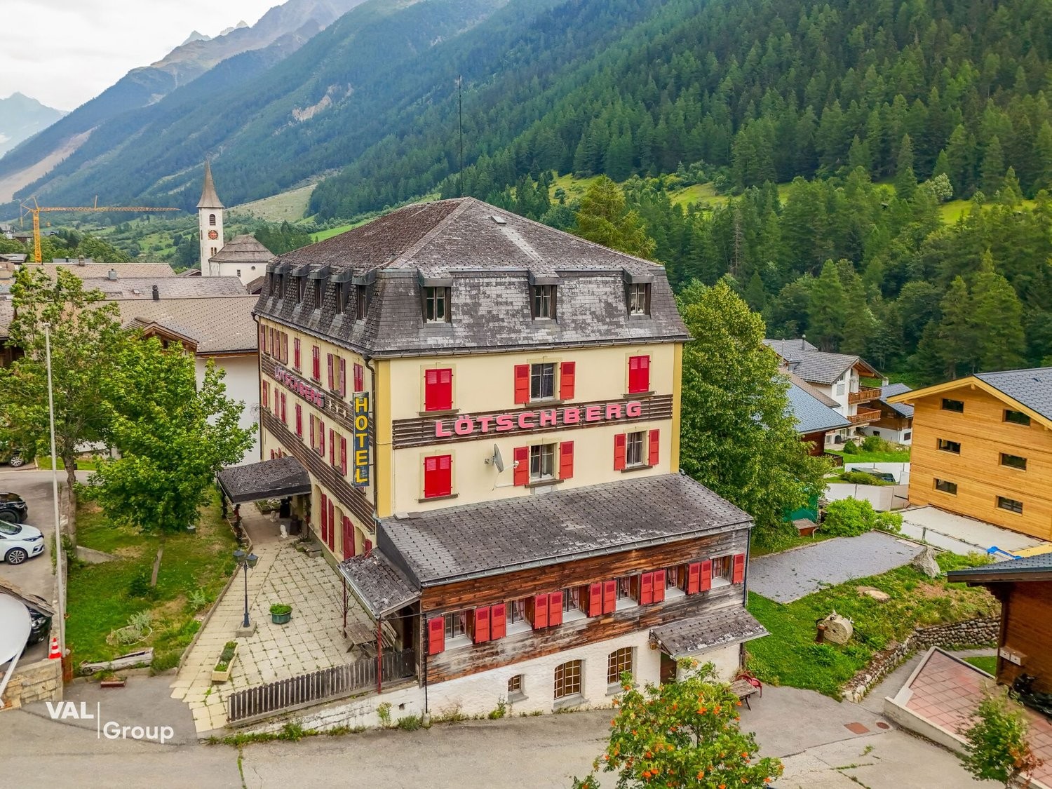 1100m² hotel, photo 2 of 10