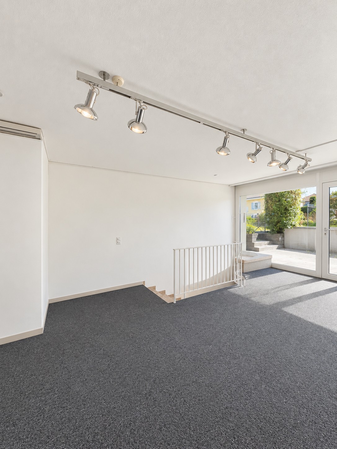 628m² commercial
