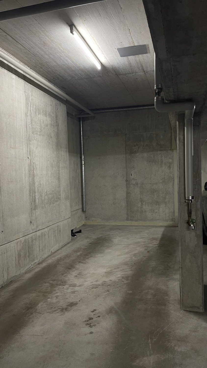 Open slot, photo 2 of 5