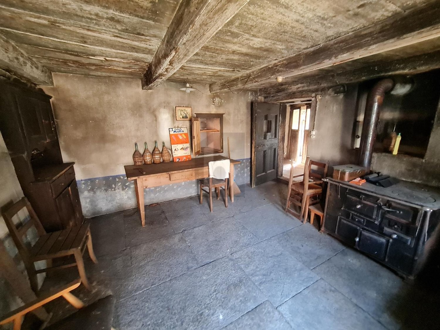 6 rooms chalet, foto 3 di 4