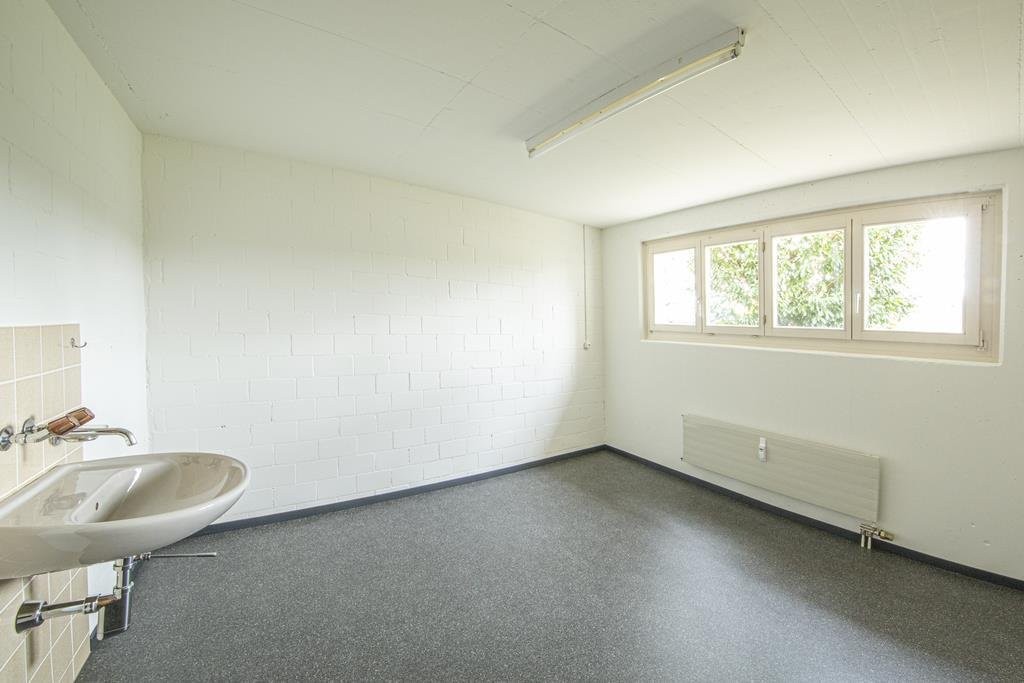 10m² storage room, photo 1 of 2