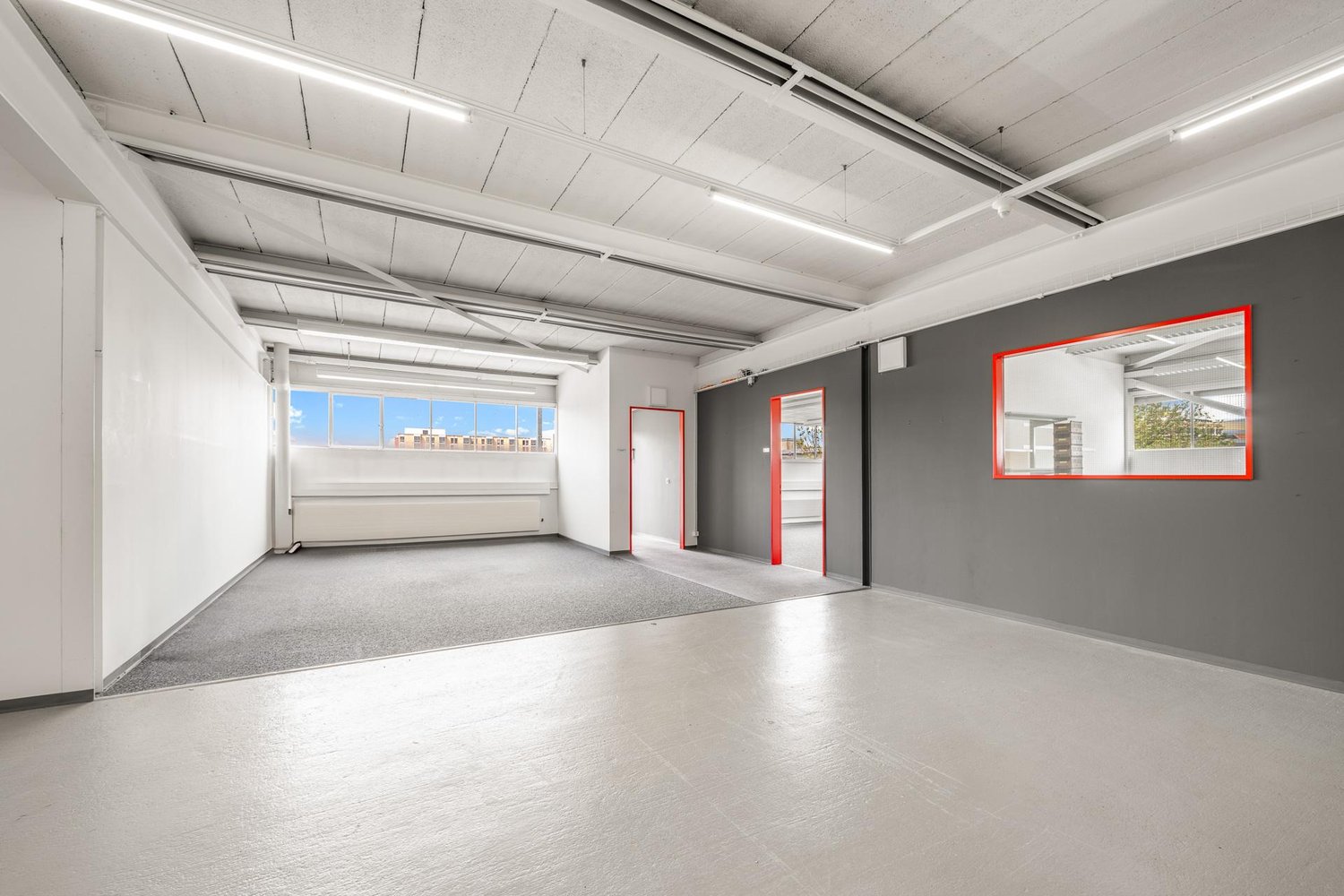 572m² office, photo 5 of 10