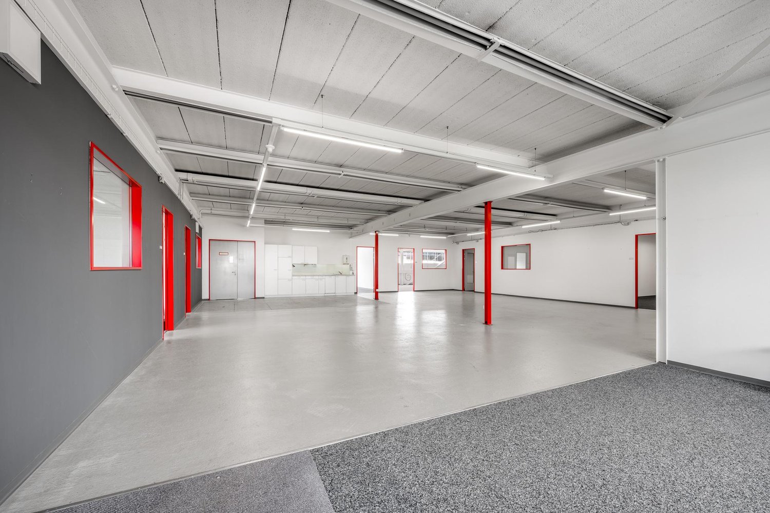 572m² office, photo 6 of 10