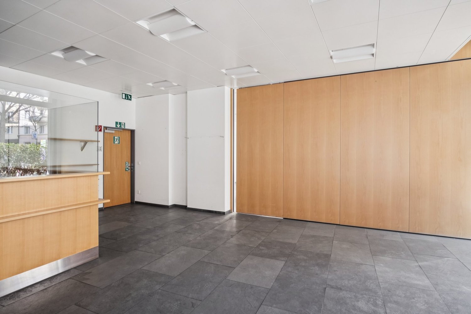 381m² commercial, photo 7 of 8
