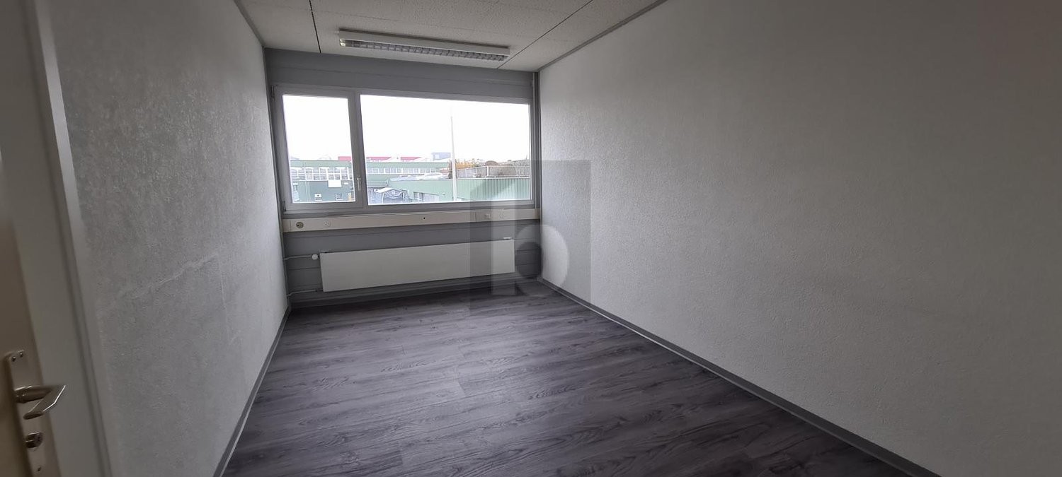 144m² office, photo 3 of 4