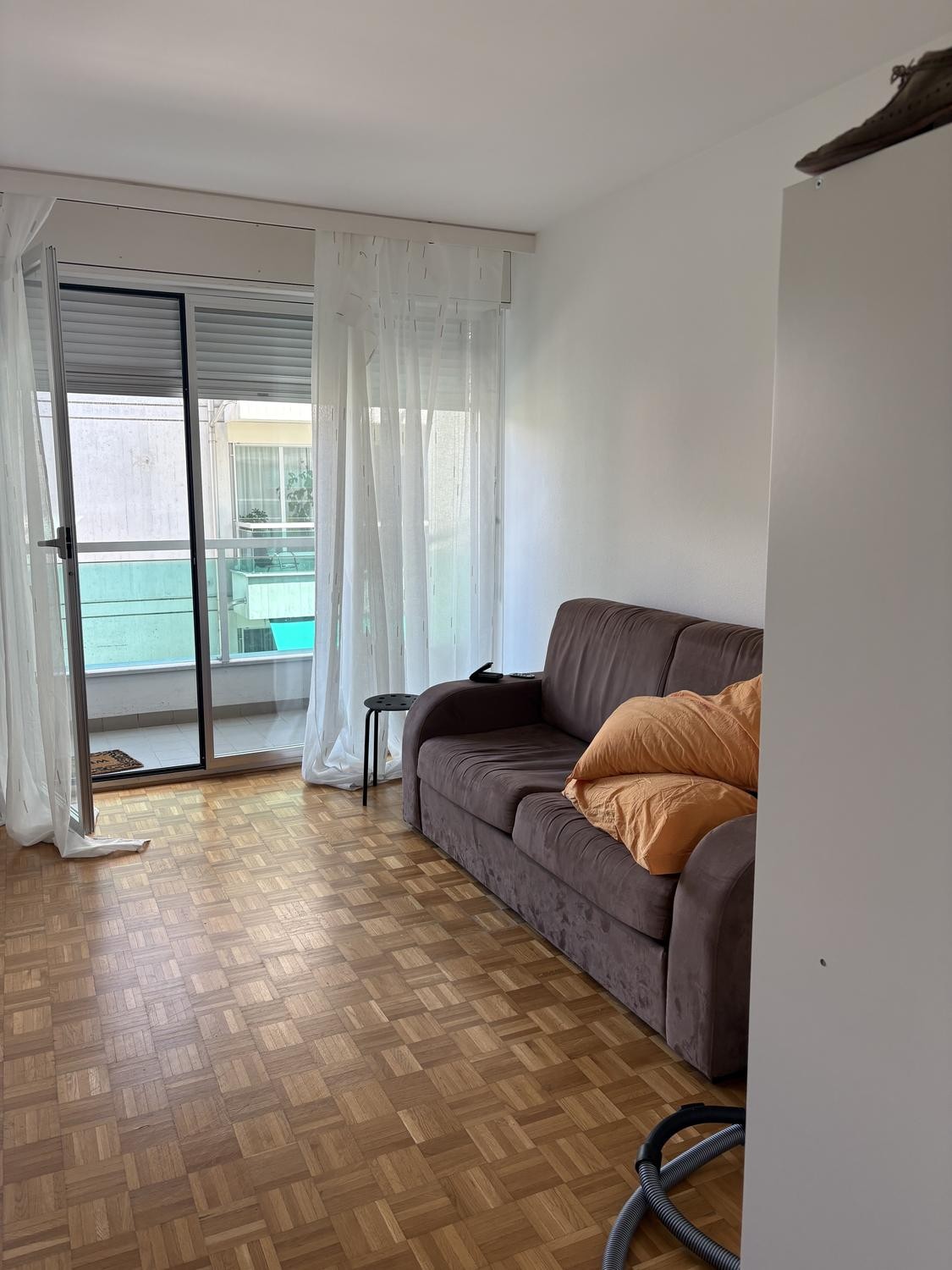 1 room apartment, photo 1 of 8