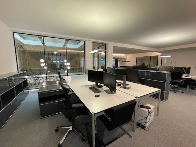 433m² office, photo 2 of 9