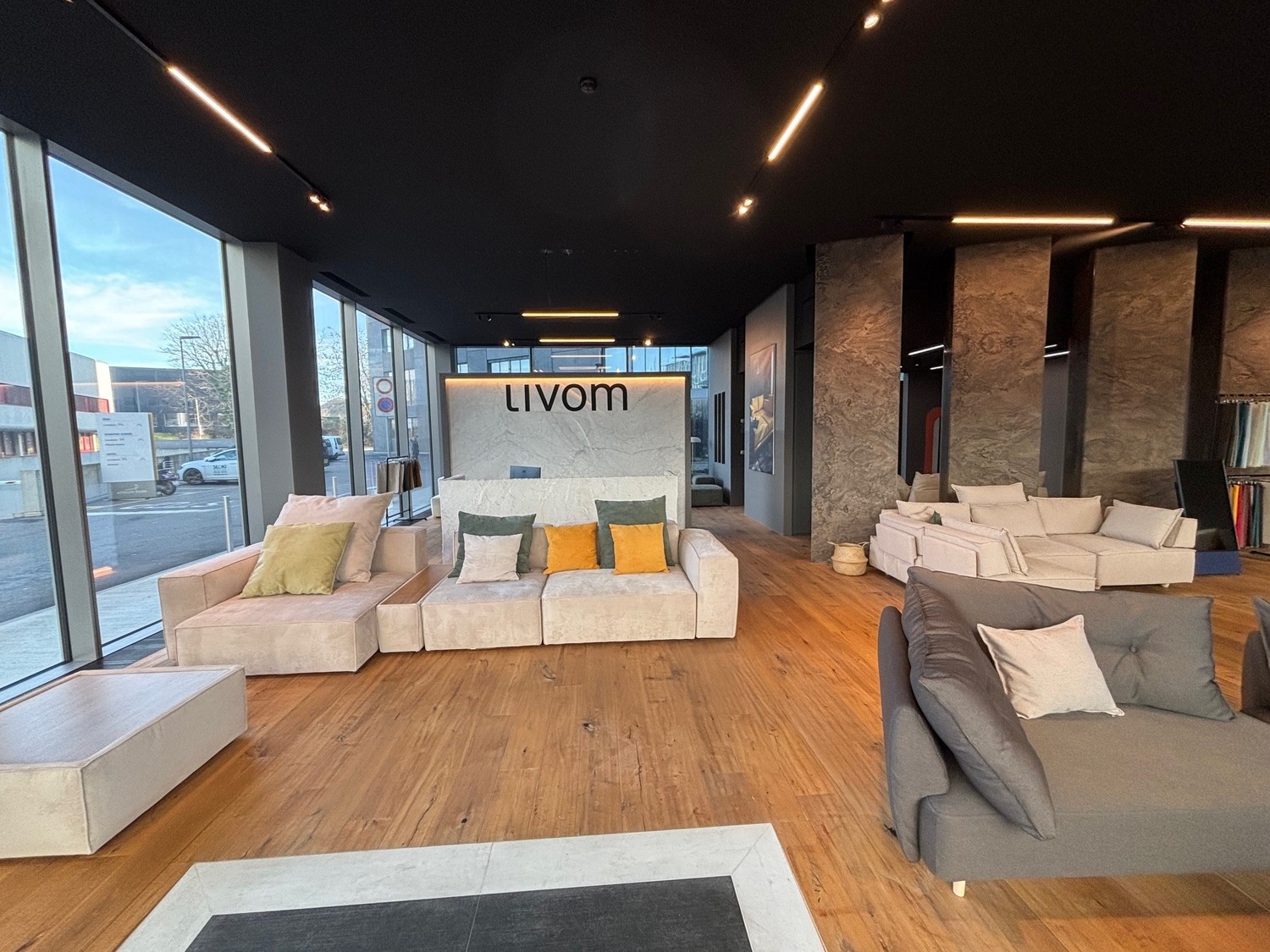 170-170m² commercial