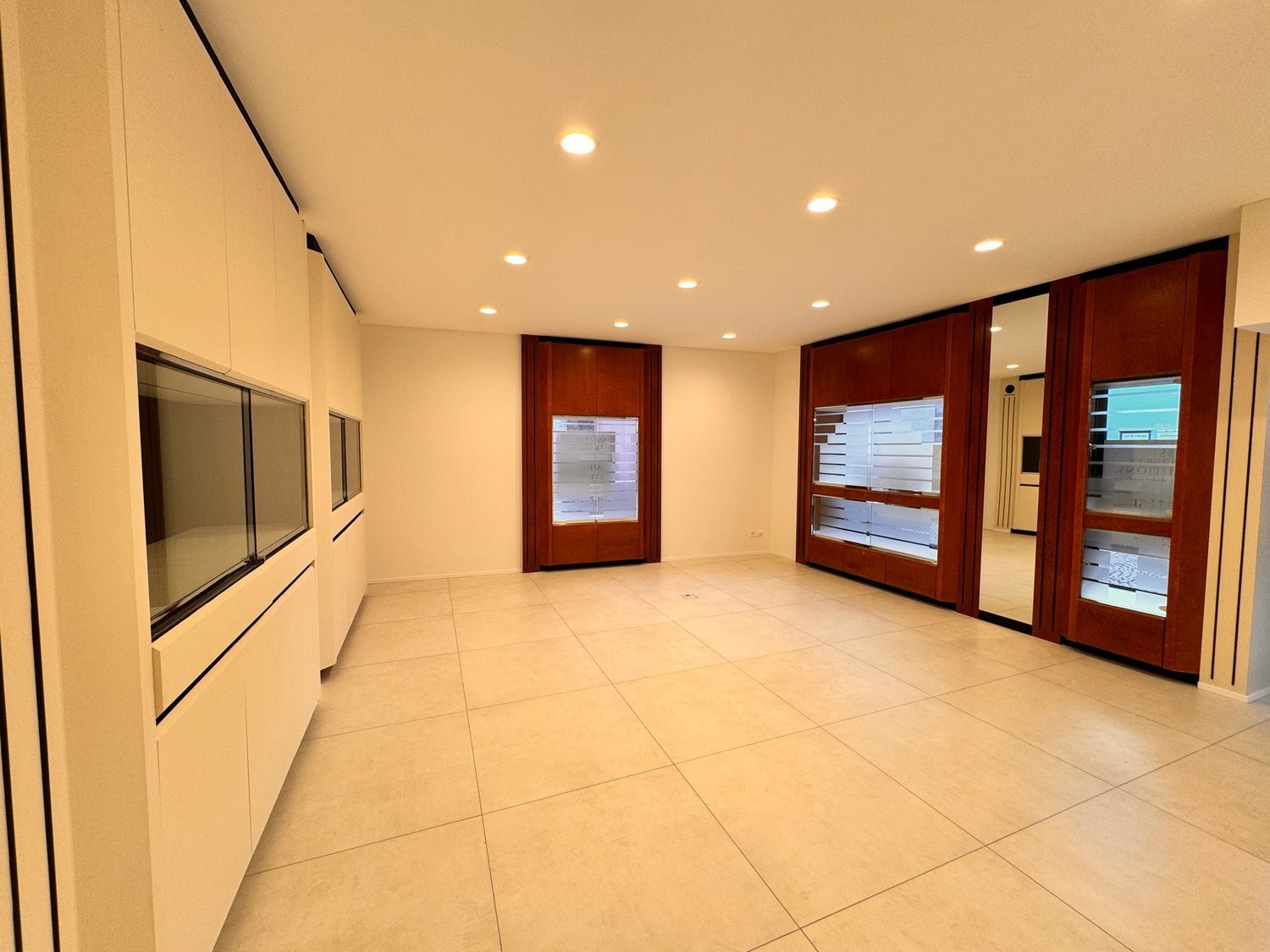 72m² atelier, photo 3 of 10