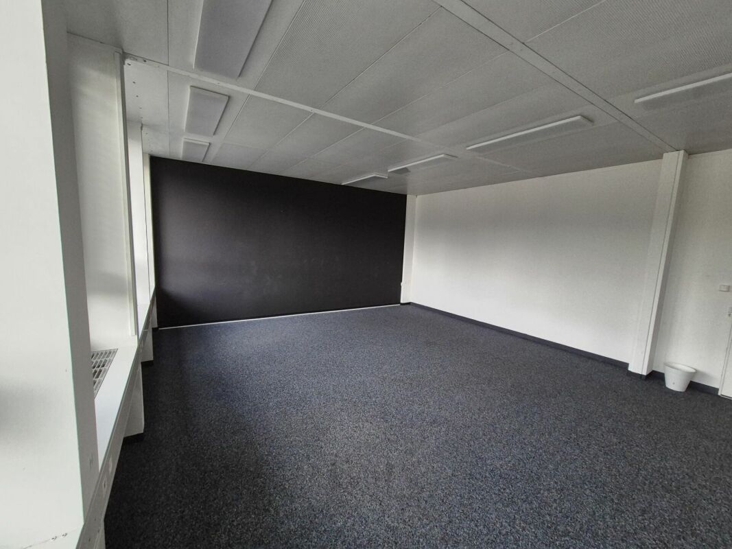 74m² office, photo 1 of 7