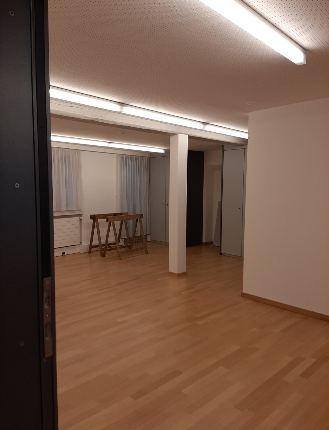 Bright, quiet, studio, office, practice...