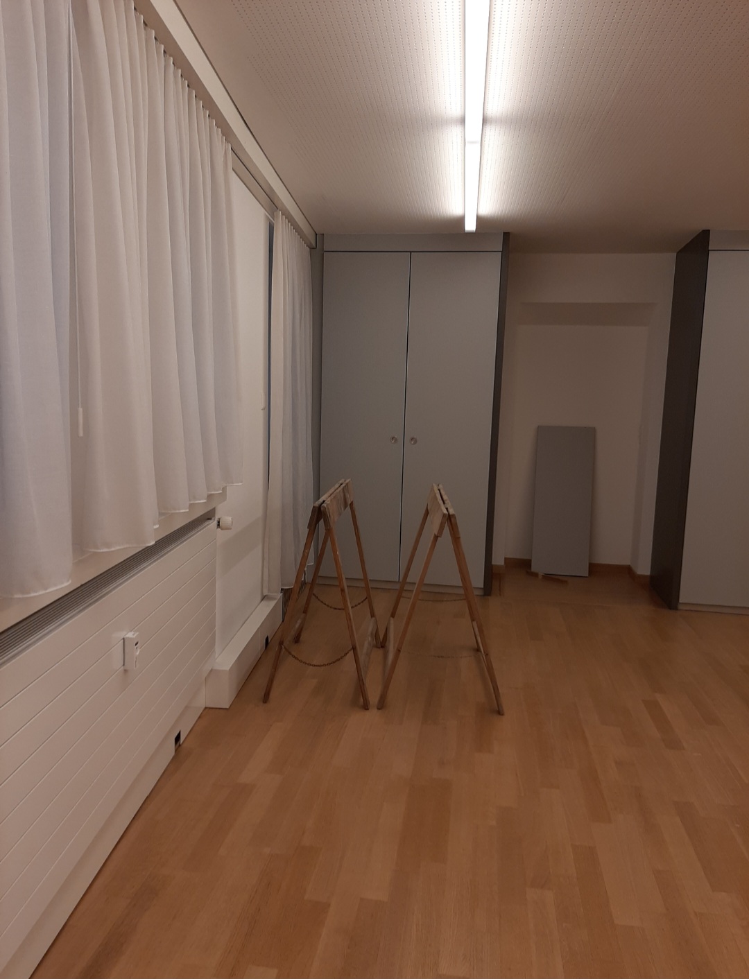 Bright, quiet, studio, office, practice...
