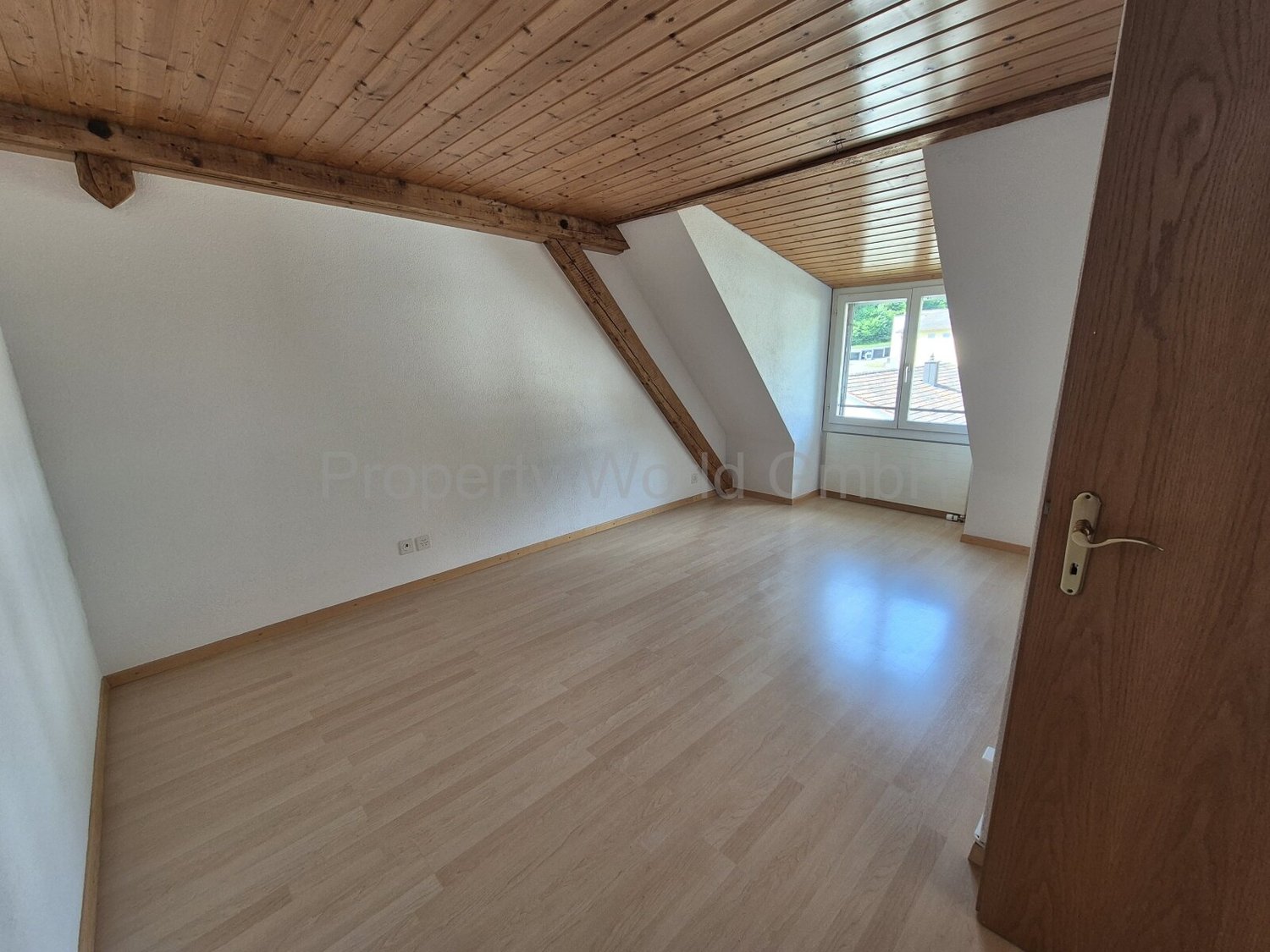 4 ½ rooms roof flat, Foto 9 von 10